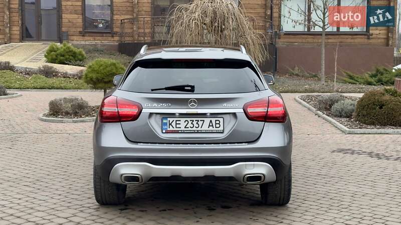Внедорожник / Кроссовер Mercedes-Benz GLA-Class 2017 в Киеве фото 21 Внедорожник / Кроссовер Mercedes-Benz GLA-Class 2017 в Киеве