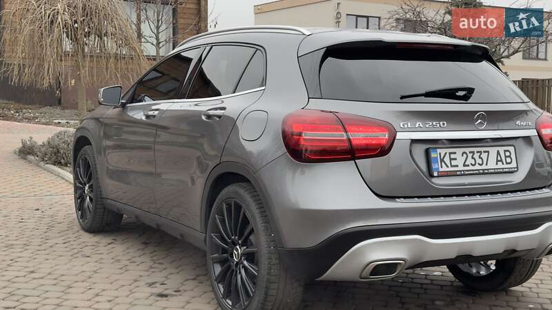Внедорожник / Кроссовер Mercedes-Benz GLA-Class 2017 в Киеве фото 19 Внедорожник / Кроссовер Mercedes-Benz GLA-Class 2017 в Киеве