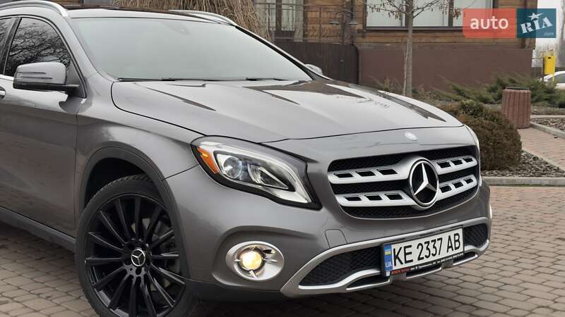 Внедорожник / Кроссовер Mercedes-Benz GLA-Class 2017 в Киеве фото 14 Внедорожник / Кроссовер Mercedes-Benz GLA-Class 2017 в Киеве