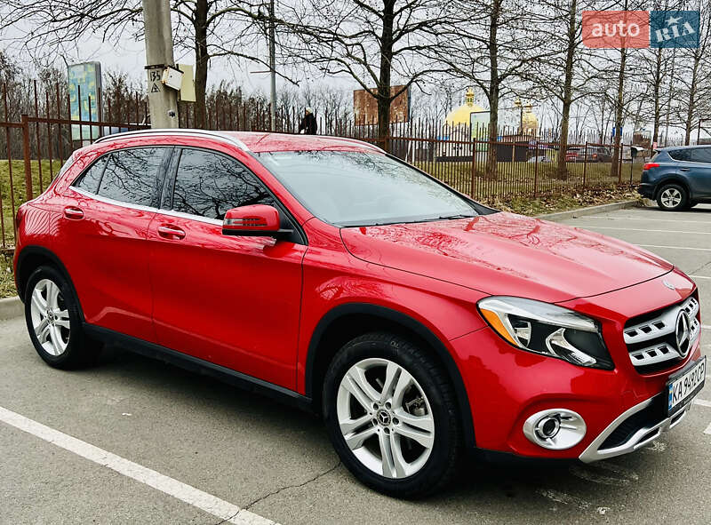 Внедорожник / Кроссовер Mercedes-Benz GLA-Class 2017 в Киеве