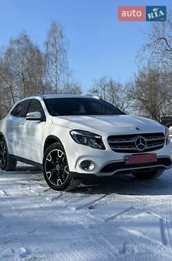 Внедорожник / Кроссовер Mercedes-Benz GLA-Class 2019 в Ровно