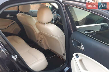 Внедорожник / Кроссовер Mercedes-Benz GLA-Class 2015 в 