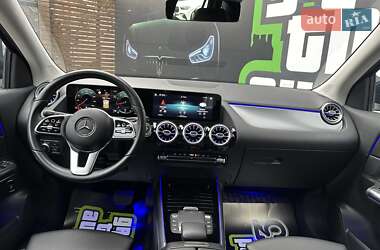 Внедорожник / Кроссовер Mercedes-Benz GLA-Class 2020 в 
