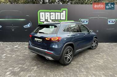Внедорожник / Кроссовер Mercedes-Benz GLA-Class 2020 в 