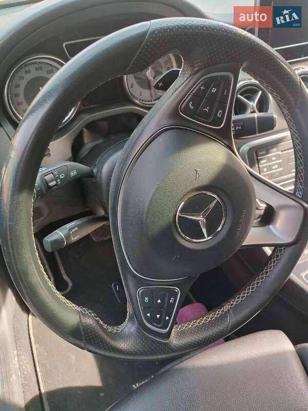 Внедорожник / Кроссовер Mercedes-Benz GLA-Class 2017 в Луцке