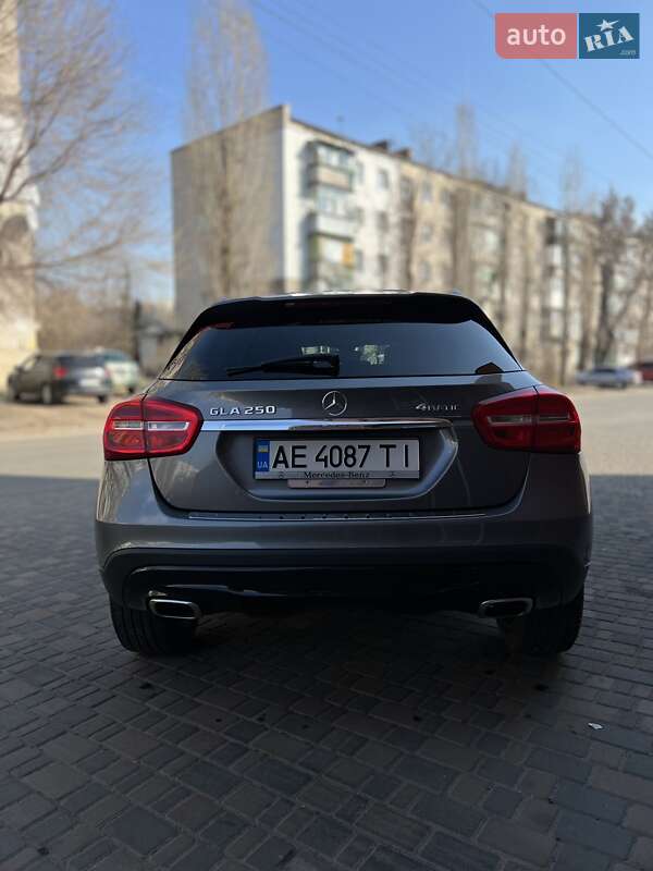 Внедорожник / Кроссовер Mercedes-Benz GLA-Class 2016 в Днепре