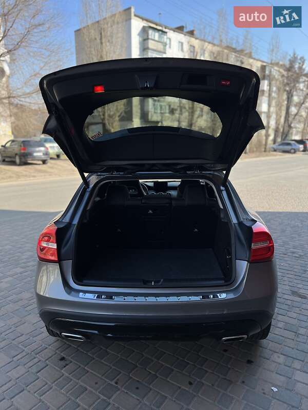 Внедорожник / Кроссовер Mercedes-Benz GLA-Class 2016 в Днепре