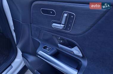 Внедорожник / Кроссовер Mercedes-Benz GLA-Class 2023 в 