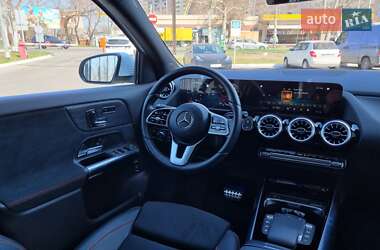 Внедорожник / Кроссовер Mercedes-Benz GLA-Class 2023 в 