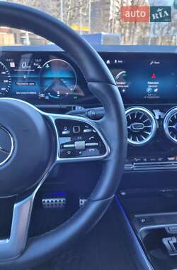 Внедорожник / Кроссовер Mercedes-Benz GLA-Class 2023 в 