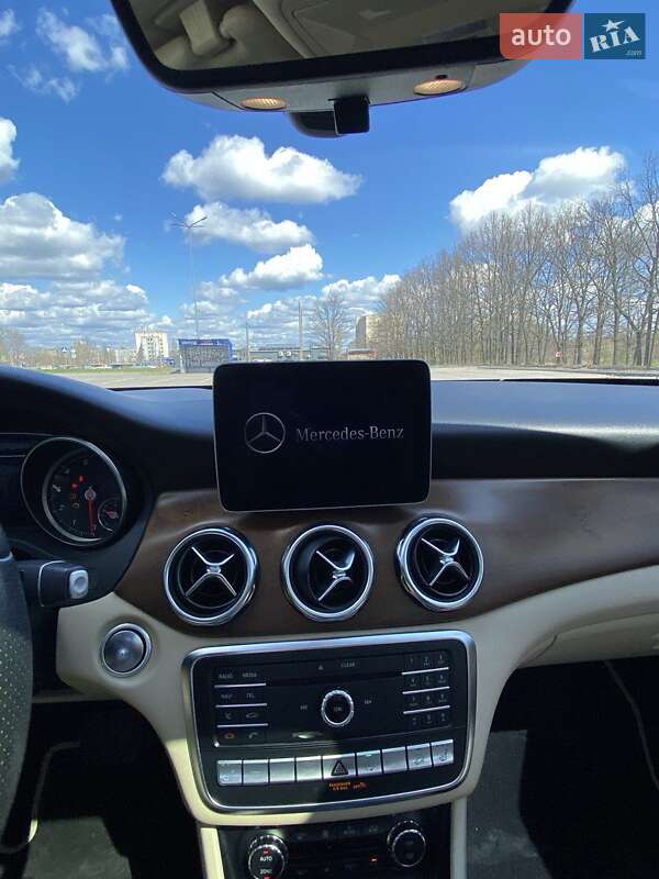 Позашляховик / Кросовер Mercedes-Benz GLA-Class 2017 в Кропивницькому