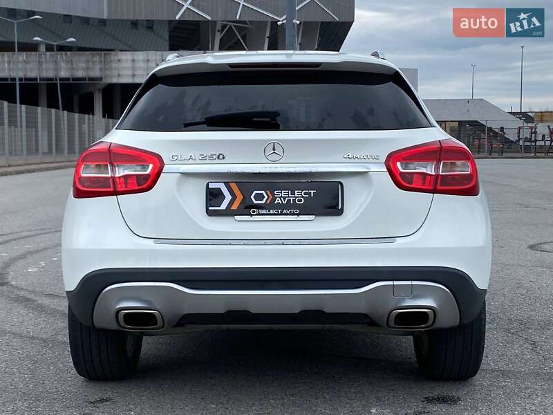 Внедорожник / Кроссовер Mercedes-Benz GLA-Class 2019 в Львове