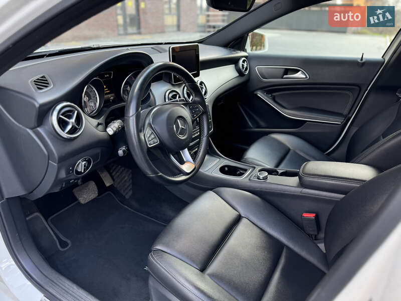 Позашляховик / Кросовер Mercedes-Benz GLA-Class 2016 в Кропивницькому