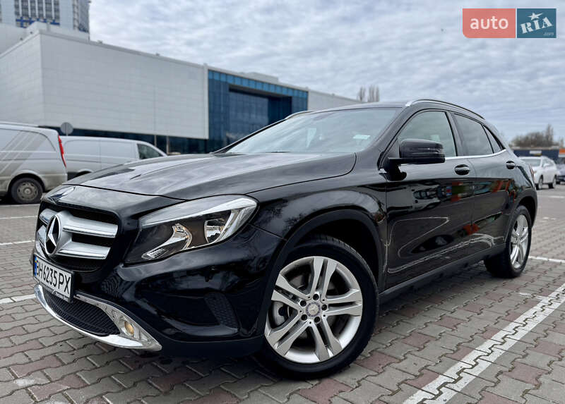 Mercedes-Benz GLA-Class 2015