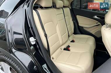 Внедорожник / Кроссовер Mercedes-Benz GLA-Class 2015 в 