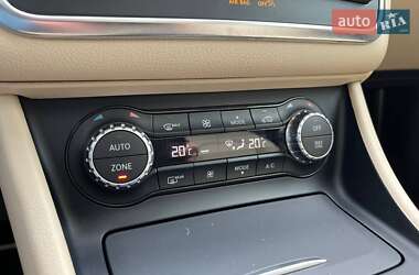 Внедорожник / Кроссовер Mercedes-Benz GLA-Class 2015 в 