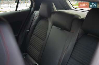Внедорожник / Кроссовер Mercedes-Benz GLA-Class 2018 в 