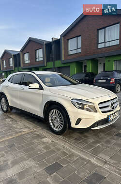 Внедорожник / Кроссовер Mercedes-Benz GLA-Class 2015 в 