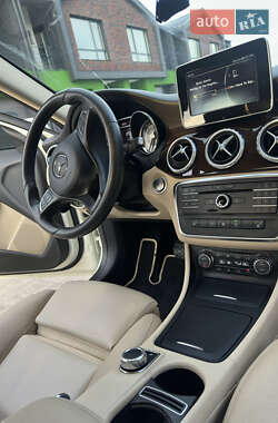 Внедорожник / Кроссовер Mercedes-Benz GLA-Class 2015 в 