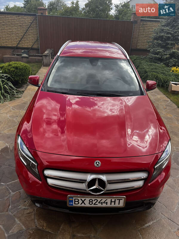 Внедорожник / Кроссовер Mercedes-Benz GLA-Class 2018 в Хмельницком