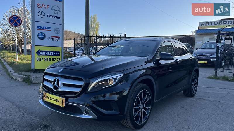 Внедорожник / Кроссовер Mercedes-Benz GLA-Class 2016 в Николаеве
