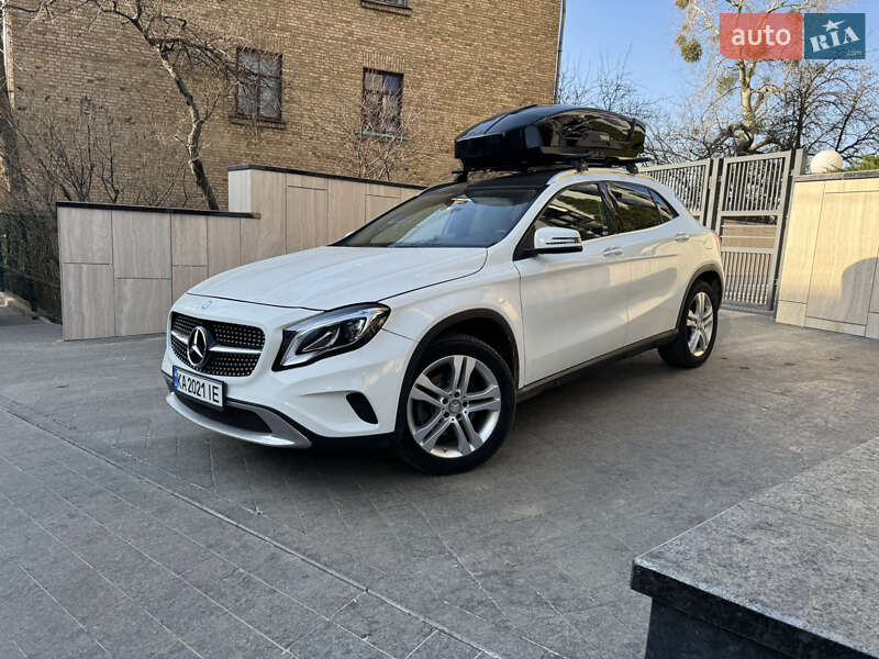 Внедорожник / Кроссовер Mercedes-Benz GLA-Class 2016 в Ирпене