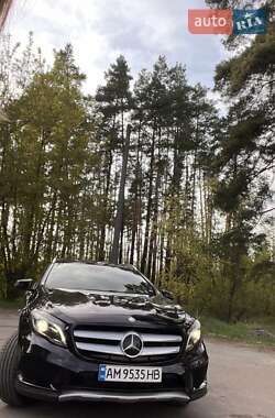 Внедорожник / Кроссовер Mercedes-Benz GLA-Class 2015 в 