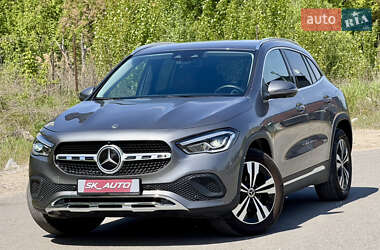 Внедорожник / Кроссовер Mercedes-Benz GLA-Class 2021 в 