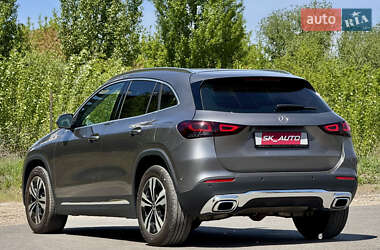Внедорожник / Кроссовер Mercedes-Benz GLA-Class 2021 в 
