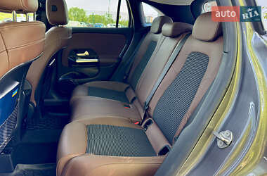 Внедорожник / Кроссовер Mercedes-Benz GLA-Class 2021 в 