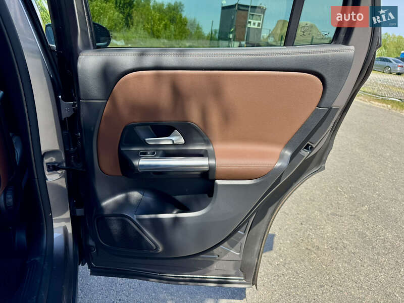 Позашляховик / Кросовер Mercedes-Benz GLA-Class 2021 в Києві