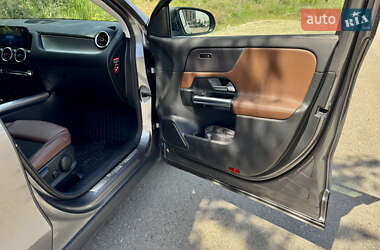 Внедорожник / Кроссовер Mercedes-Benz GLA-Class 2021 в 