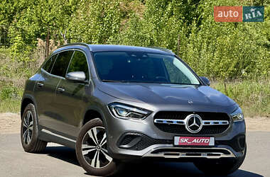 Внедорожник / Кроссовер Mercedes-Benz GLA-Class 2021 в 