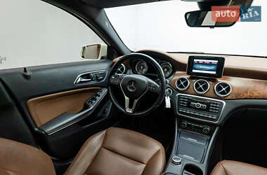 Внедорожник / Кроссовер Mercedes-Benz GLA-Class 2014 в 