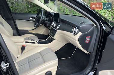 Позашляховик / Кросовер Mercedes-Benz GLA-Class 2017 в 