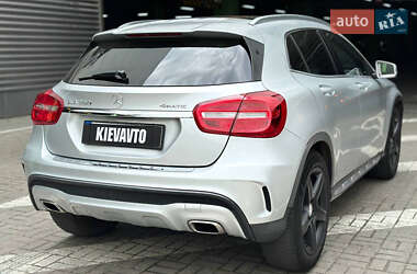Позашляховик / Кросовер Mercedes-Benz GLA-Class 2015 в 