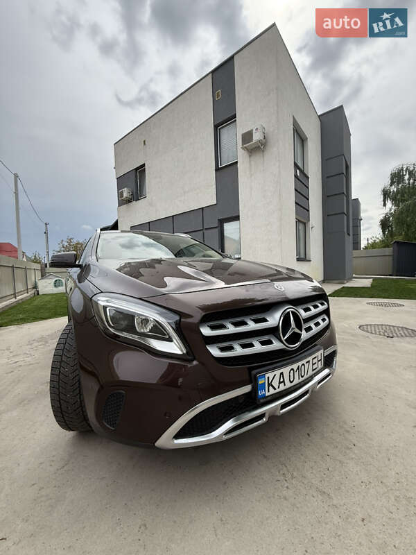 Mercedes-Benz GLA-Class 2017
