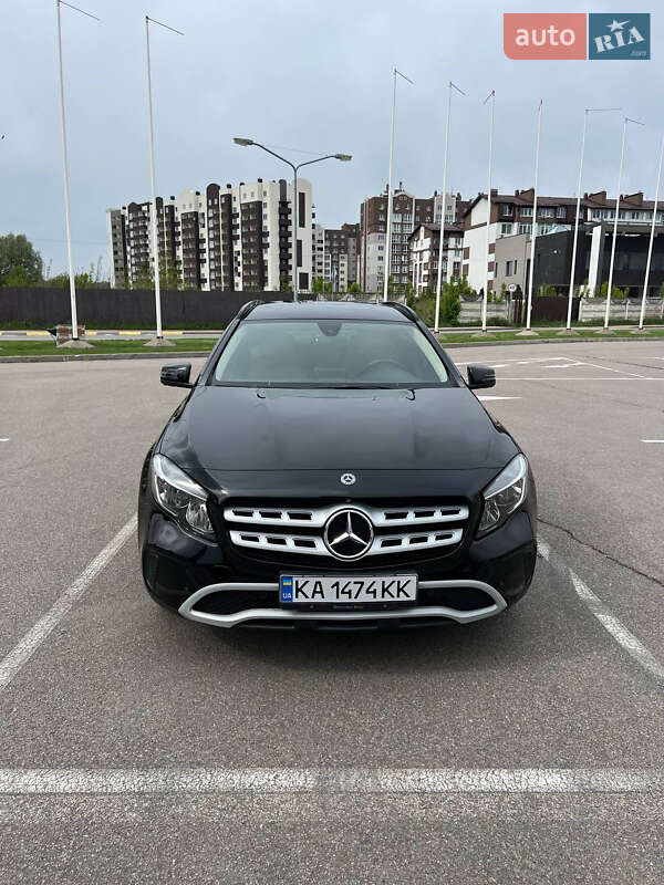 Внедорожник / Кроссовер Mercedes-Benz GLA-Class 2017 в Киеве фото 12 Внедорожник / Кроссовер Mercedes-Benz GLA-Class 2017 в Киеве