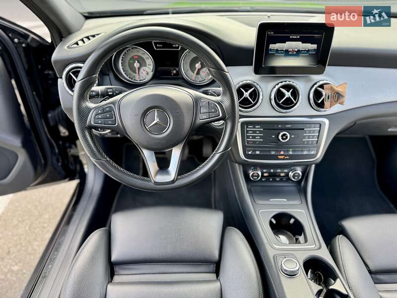 Позашляховик / Кросовер Mercedes-Benz GLA-Class 2016 в Києві