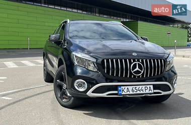 Внедорожник / Кроссовер Mercedes-Benz GLA-Class 2017 в Киеве