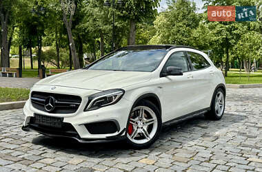 Позашляховик / Кросовер Mercedes-Benz GLA-Class 2016 в 
