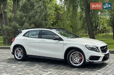Позашляховик / Кросовер Mercedes-Benz GLA-Class 2016 в 