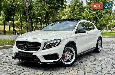 Позашляховик / Кросовер Mercedes-Benz GLA-Class 2016 в 