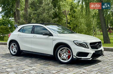 Позашляховик / Кросовер Mercedes-Benz GLA-Class 2016 в 