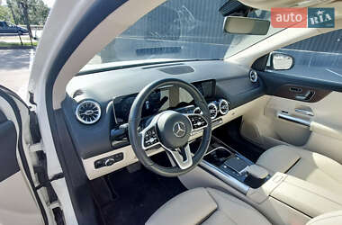 Внедорожник / Кроссовер Mercedes-Benz GLA-Class 2020 в 