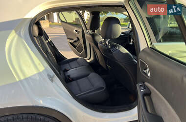Внедорожник / Кроссовер Mercedes-Benz GLA-Class 2014 в 