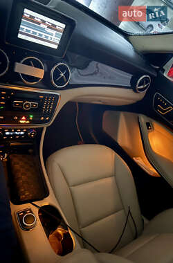 Внедорожник / Кроссовер Mercedes-Benz GLA-Class 2015 в 