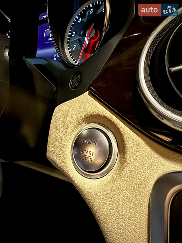 Позашляховик / Кросовер Mercedes-Benz GLA-Class 2015 в Києві