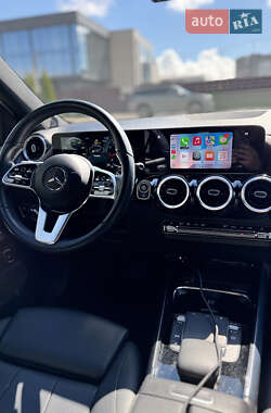 Внедорожник / Кроссовер Mercedes-Benz GLA-Class 2021 в 