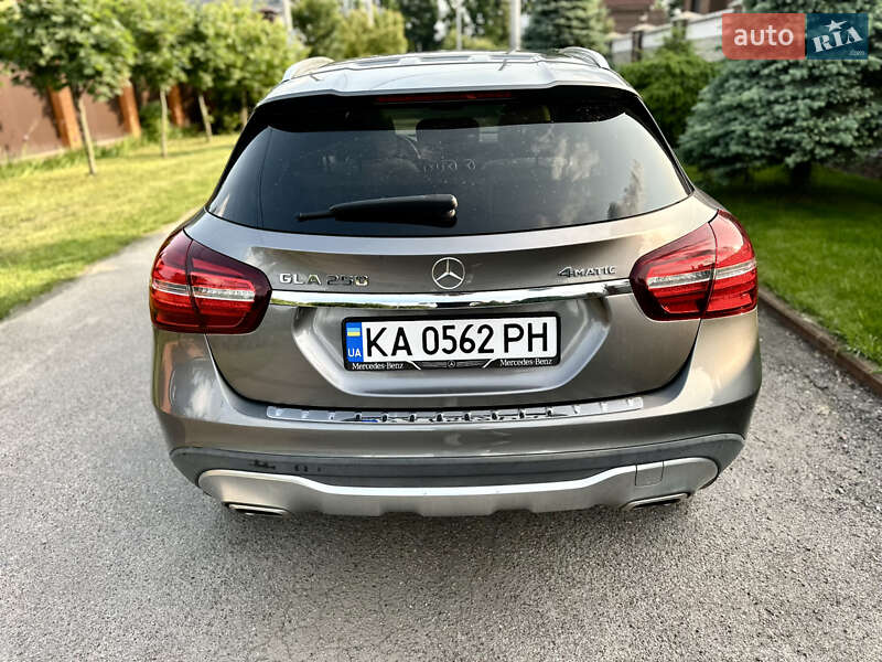 Позашляховик / Кросовер Mercedes-Benz GLA-Class 2019 в Києві